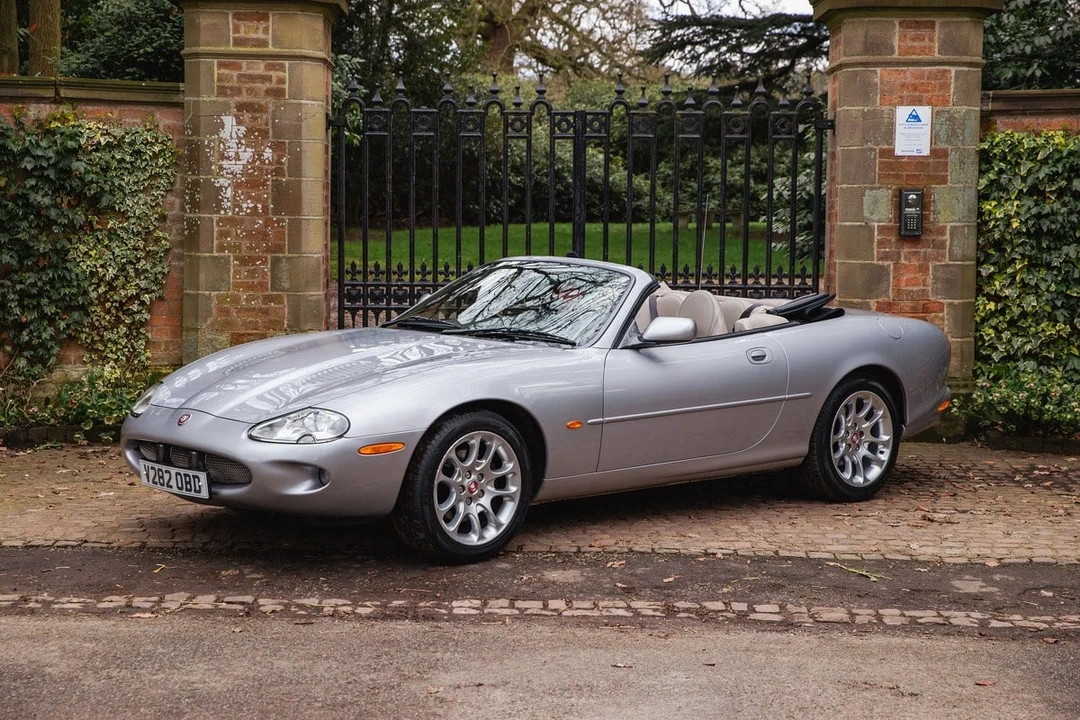 2000 Jaguar X100 XKR - Image 14 of 30