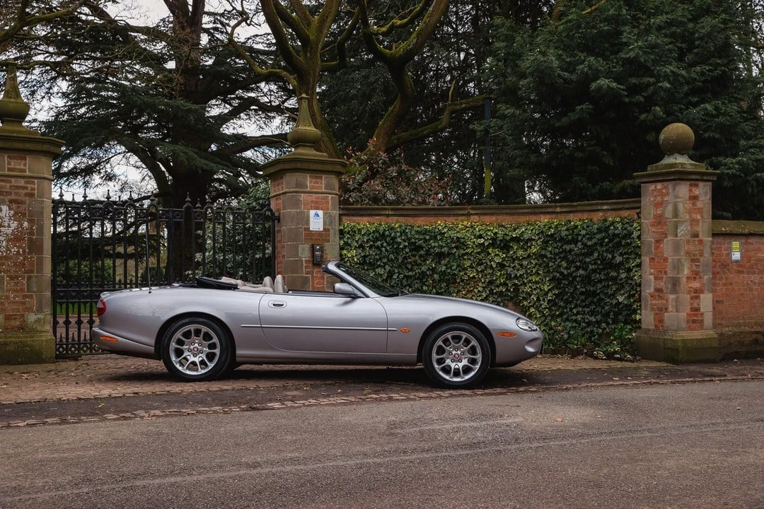 2000 Jaguar X100 XKR - Image 6 of 30