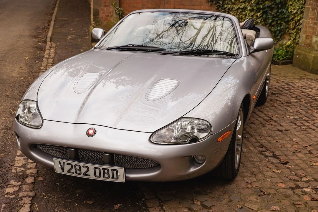 2000 Jaguar X100 XKR - Image 10 of 30