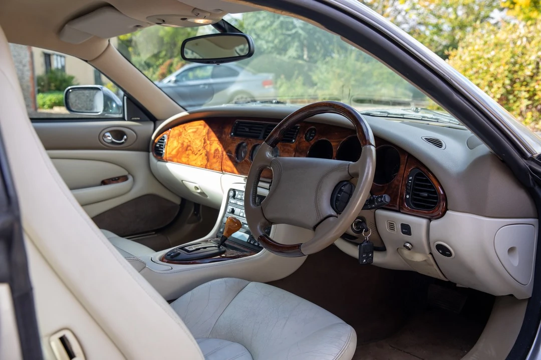 2000 Jaguar X100 XKR - Image 20 of 30