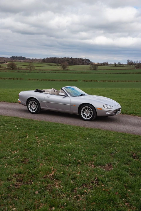 2000 Jaguar X100 XKR - Image 2 of 30