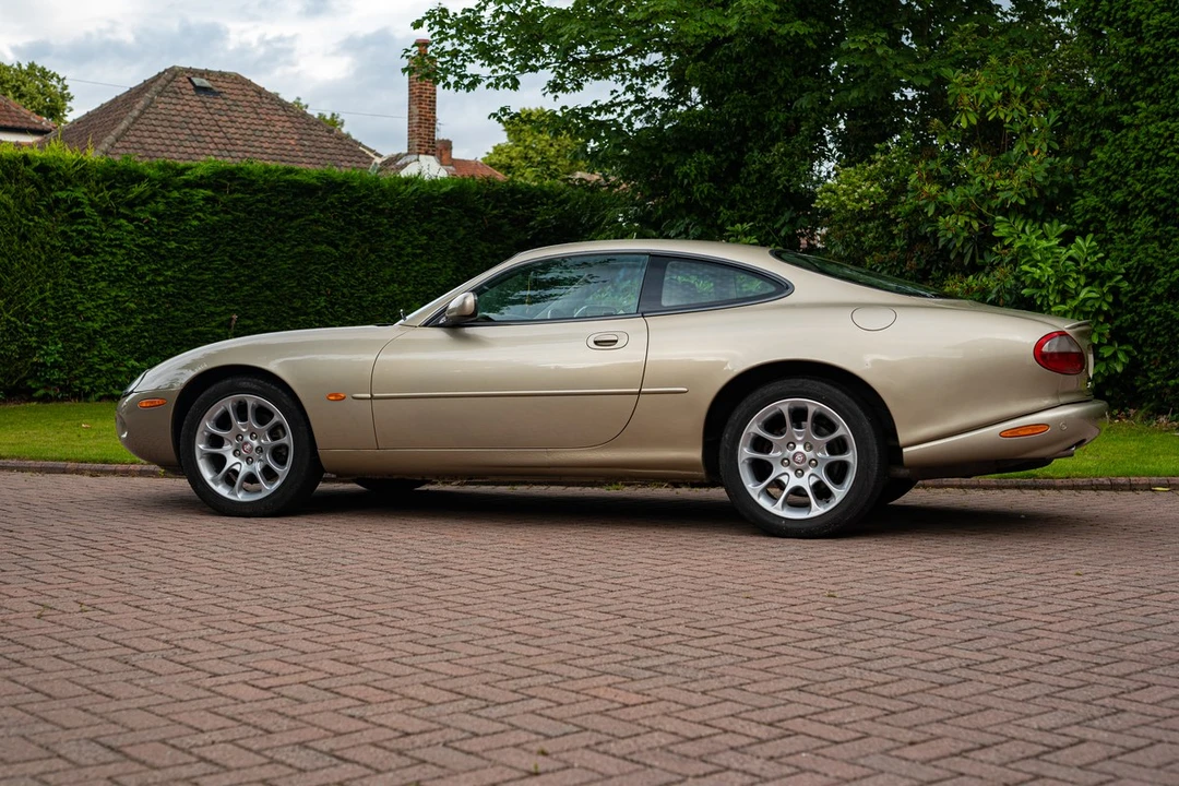 2000 Jaguar X100 XKR - Image 7 of 30
