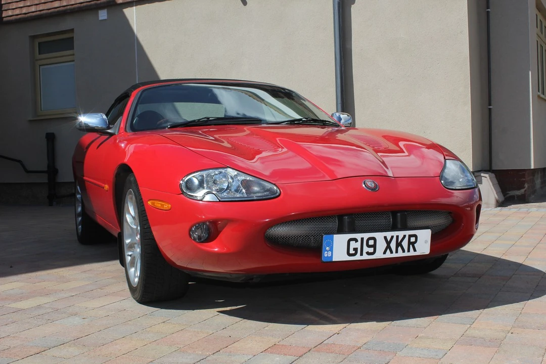 2000 Jaguar X100 XKR - Image 11 of 30