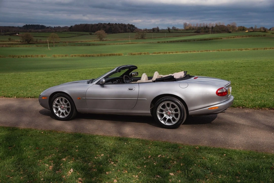 2000 Jaguar X100 XKR - Image 28 of 30