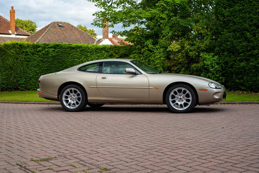 2000 Jaguar X100 XKR - Image 4 of 30