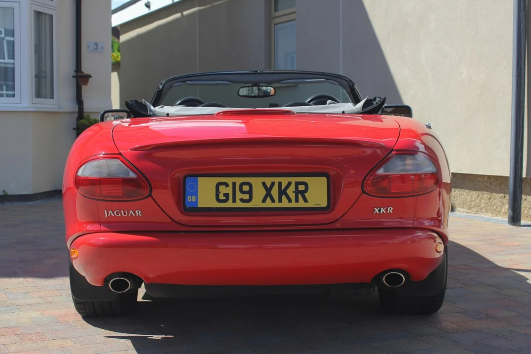 2000 Jaguar X100 XKR - Image 8 of 30