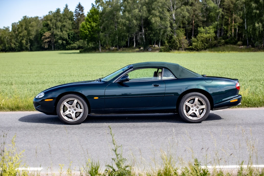 2000 Jaguar X100 XKR - Image 5 of 31