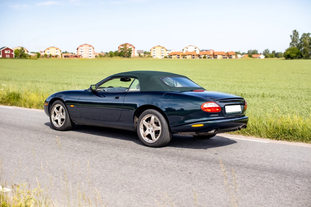 2000 Jaguar X100 XKR - Image 10 of 31