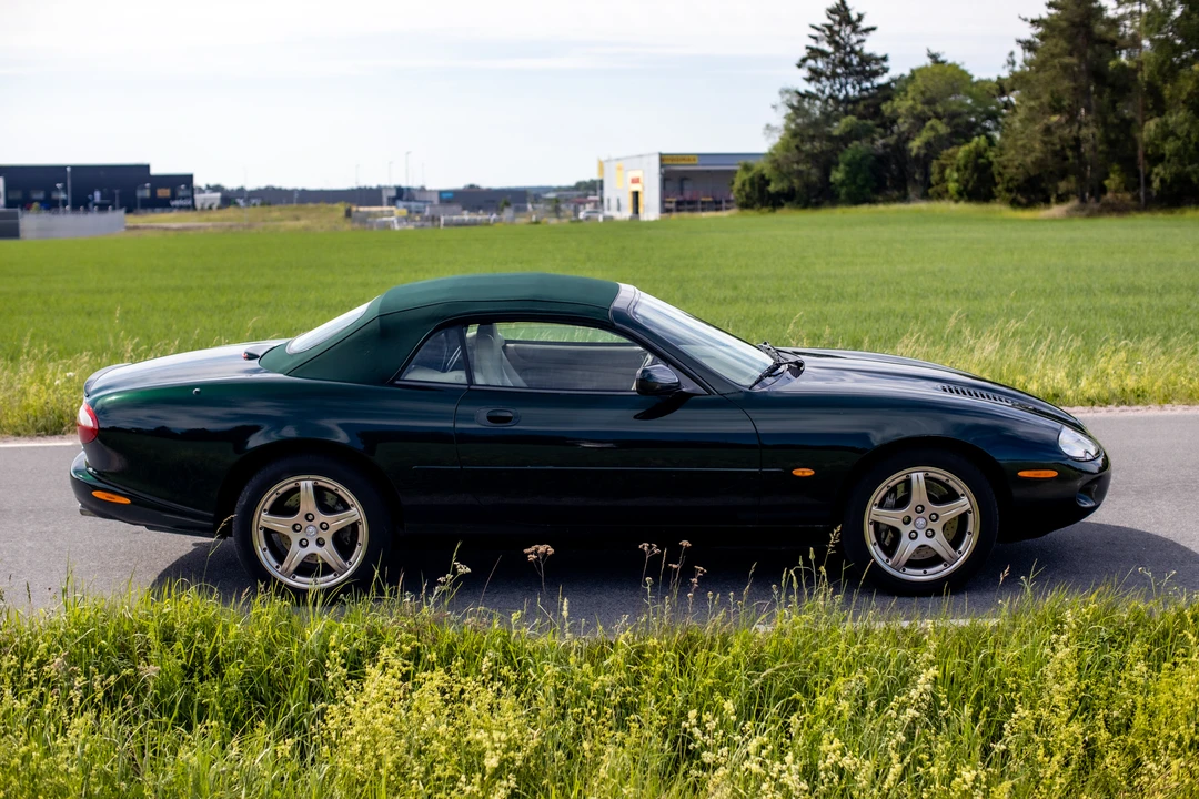 2000 Jaguar X100 XKR - Image 12 of 31