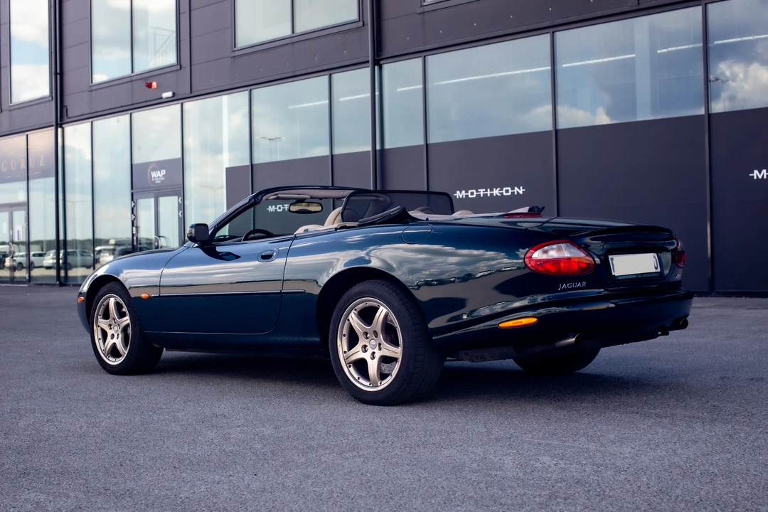 2000 Jaguar X100 XKR - Image 15 of 31