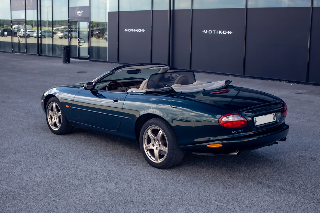 2000 Jaguar X100 XKR - Image 16 of 31