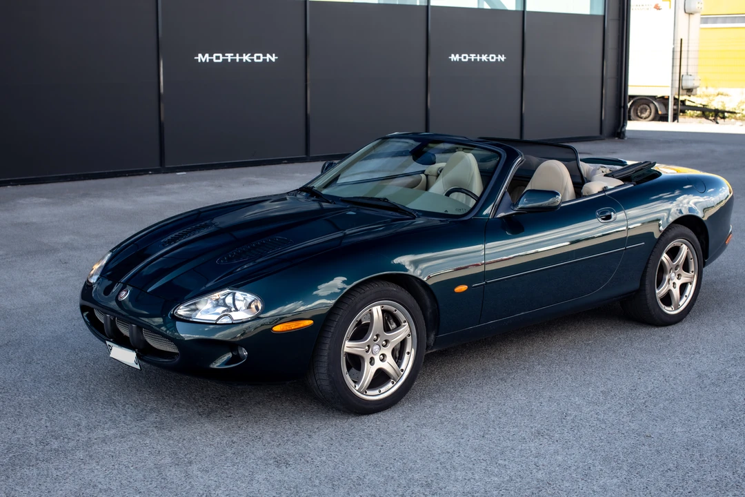 2000 Jaguar X100 XKR - Image 19 of 31