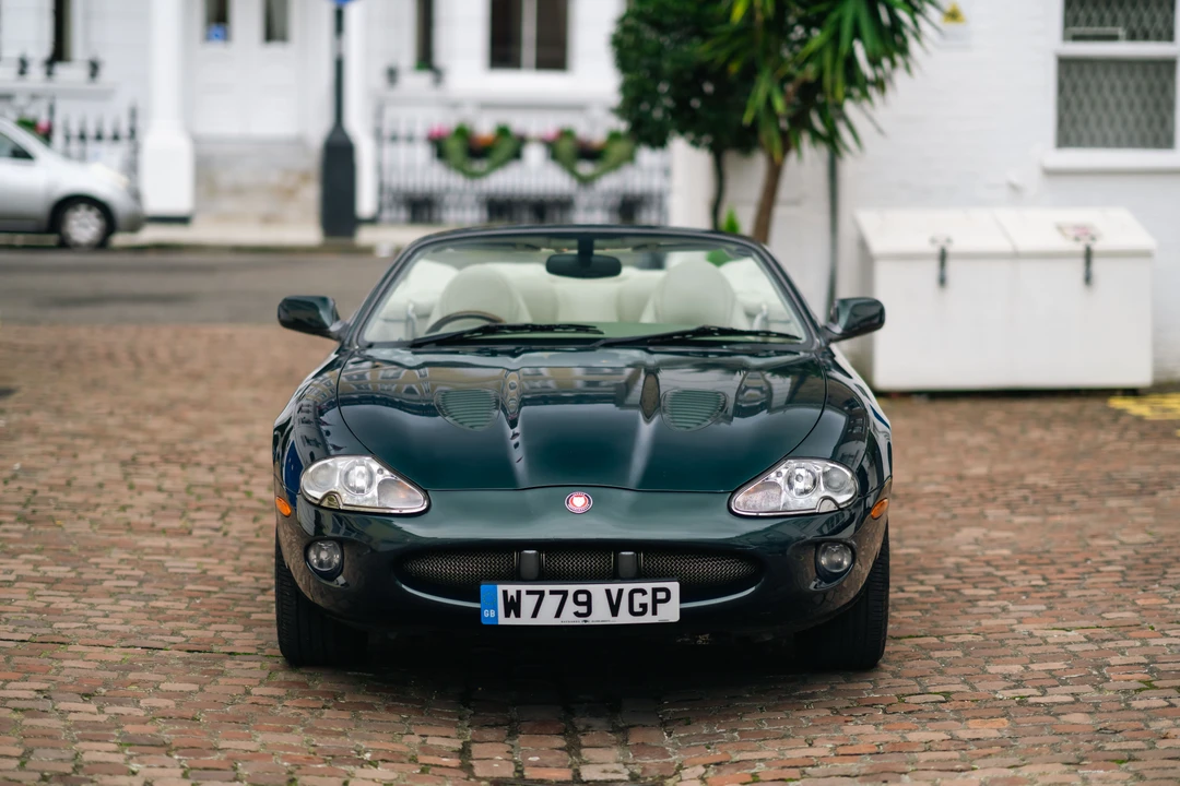 2000 Jaguar X100 XKR - Image 3 of 31