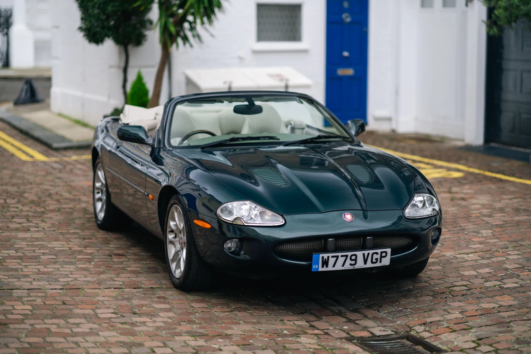 2000 Jaguar X100 XKR - Image 10 of 31