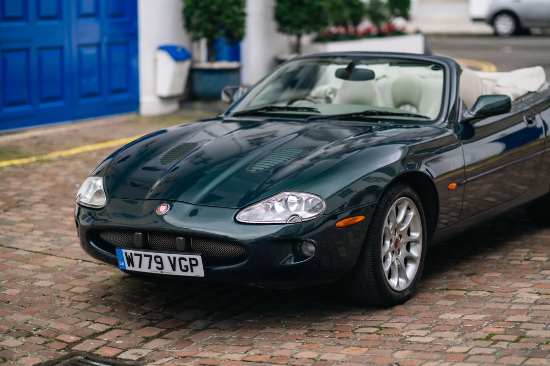 2000 Jaguar X100 XKR - Image 16 of 31