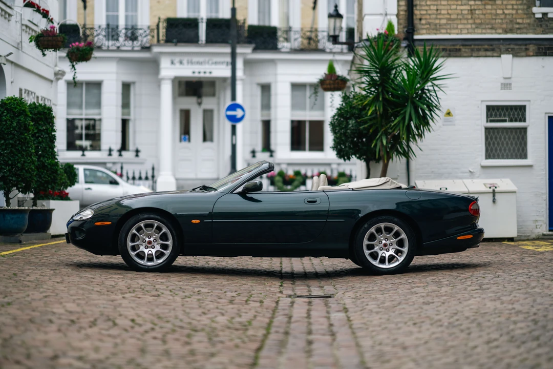 2000 Jaguar X100 XKR - Image 8 of 31