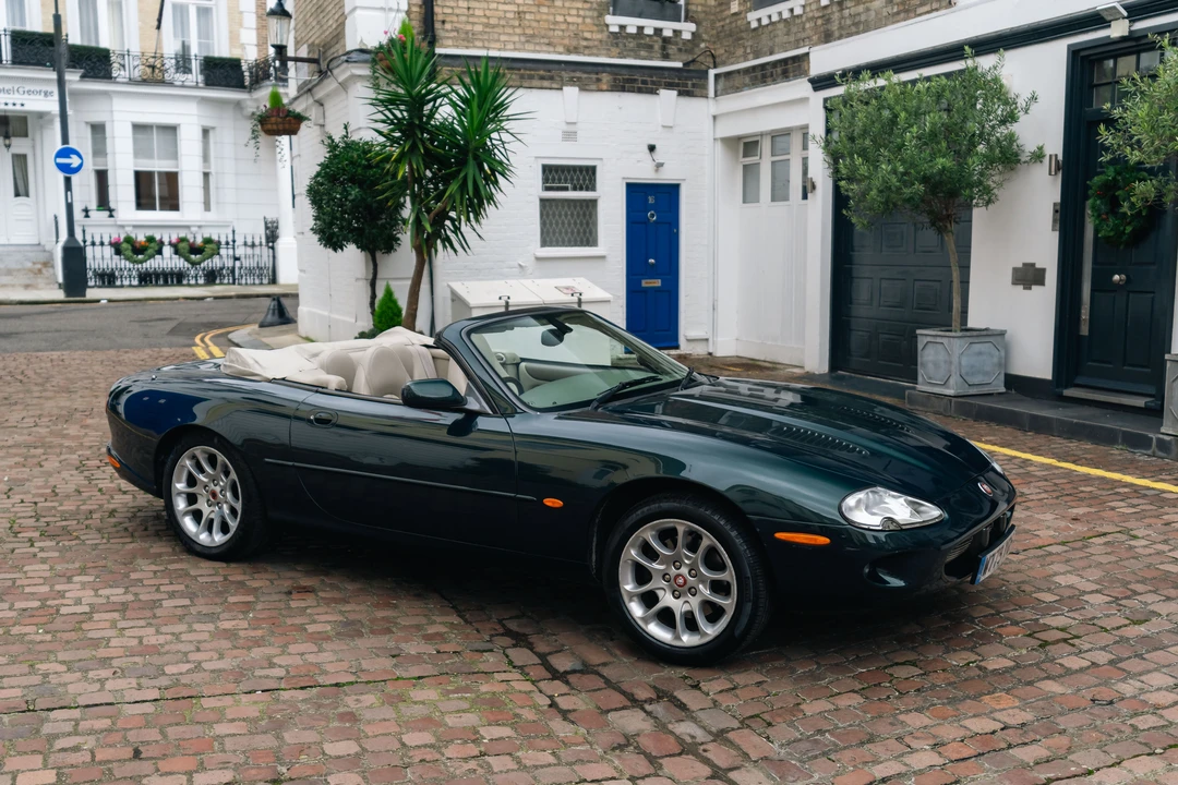 2000 Jaguar X100 XKR - Image 11 of 31