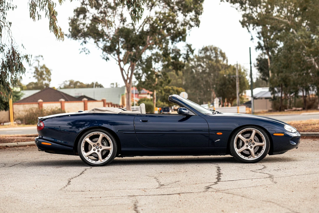 2000 Jaguar X100 XKR - Image 8 of 31