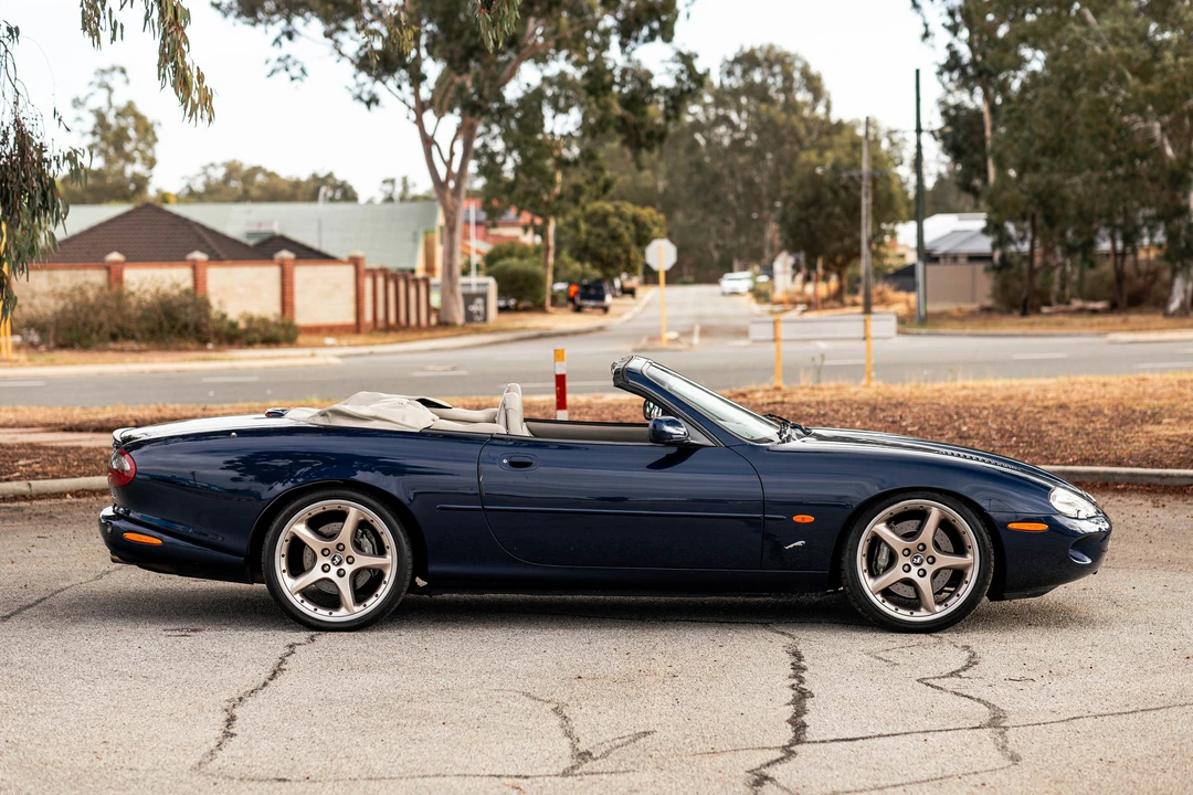 2000 Jaguar X100 XKR - Image 14 of 31