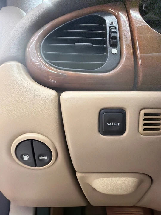 2000 Jaguar X100 XKR - Image 14 of 21