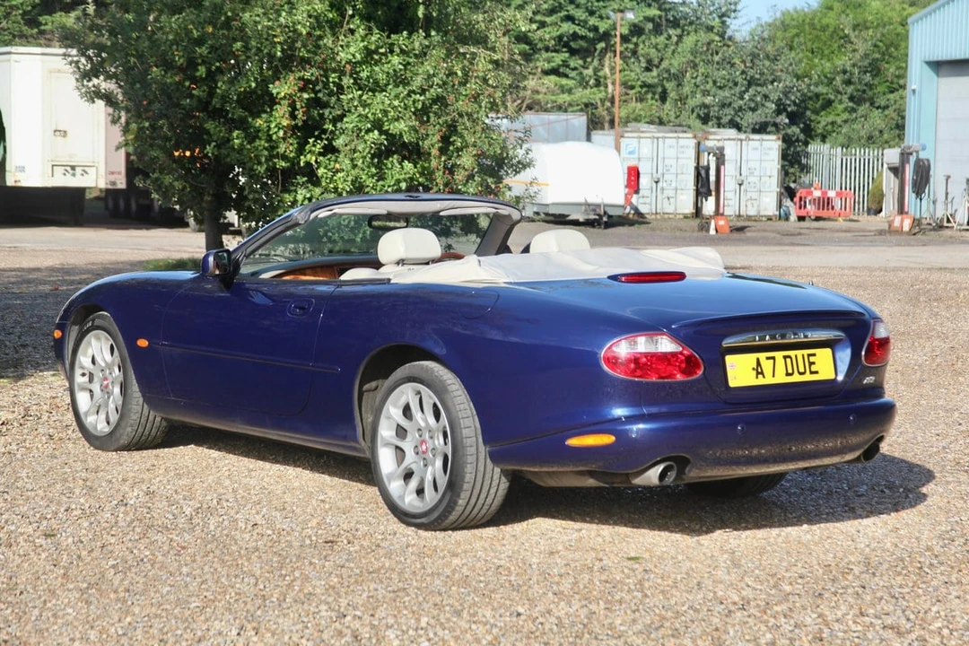 2000 Jaguar X100 XKR - Image 16 of 30