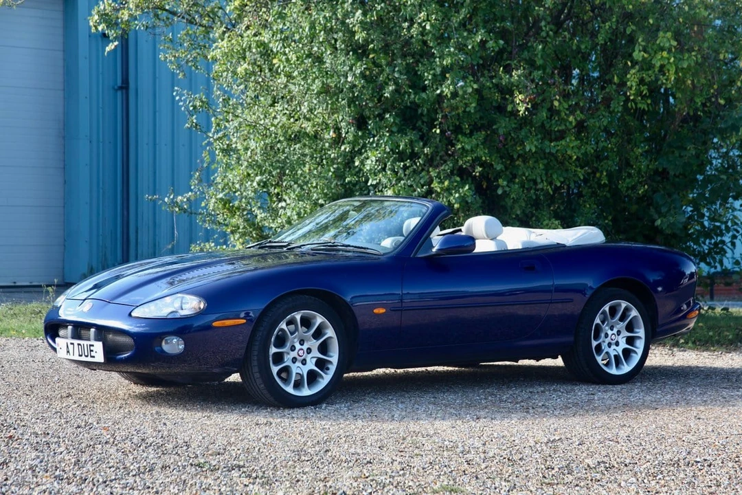 2000 Jaguar X100 XKR - Image 25 of 30