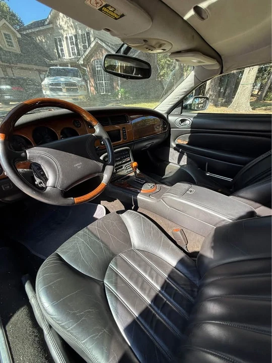 2000 Jaguar X100 XKR - Image 4 of 8