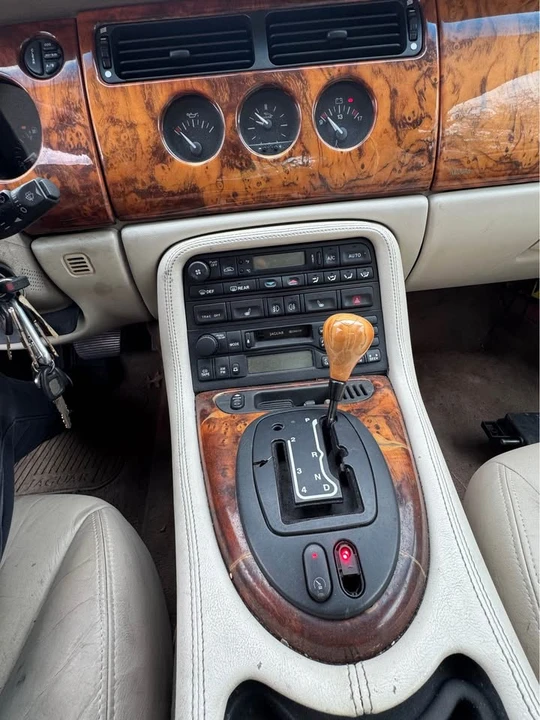2000 Jaguar X100 XKR - Image 14 of 17
