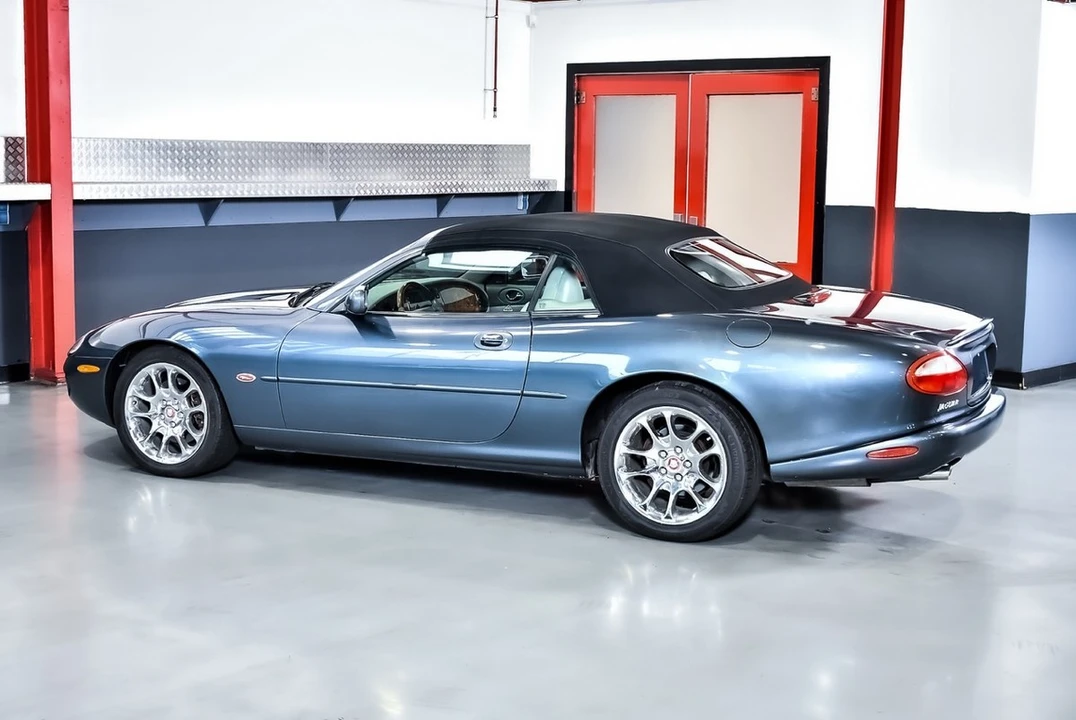 2000 Jaguar X100 XKR - Image 23 of 30