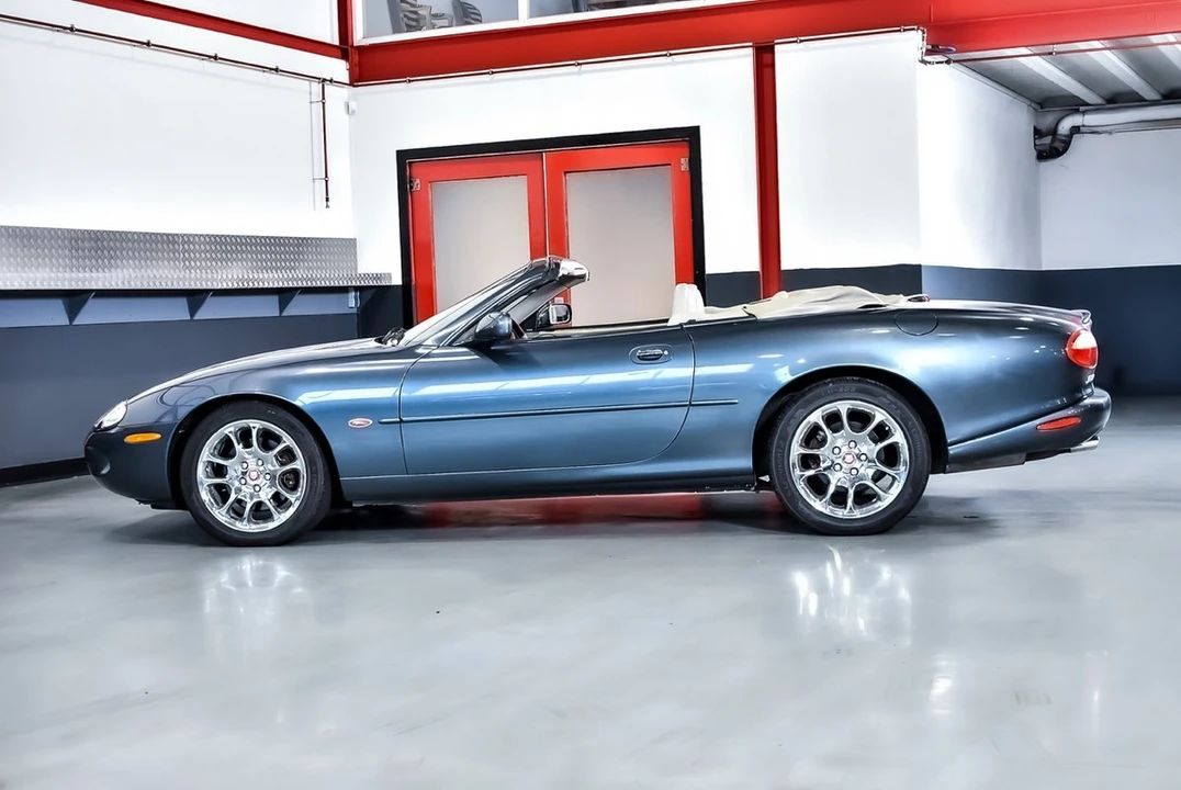 2000 Jaguar X100 XKR - Image 19 of 30