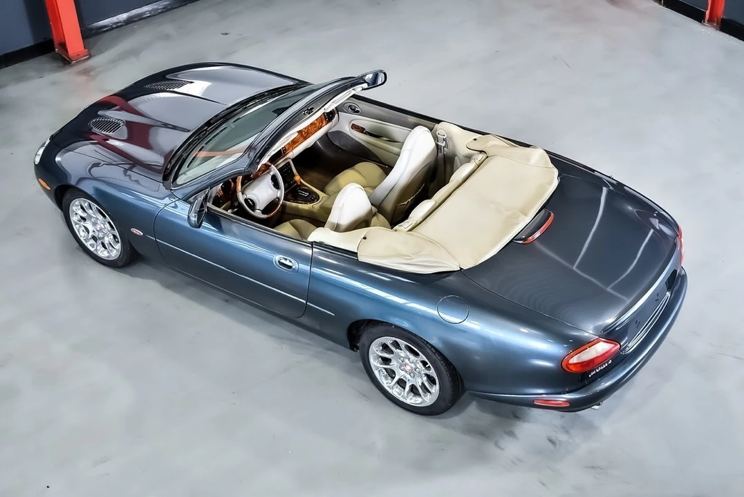 2000 Jaguar X100 XKR - Image 20 of 30