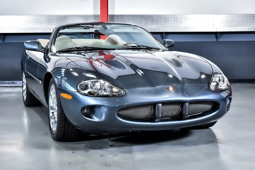 2000 Jaguar X100 XKR - Image 5 of 30