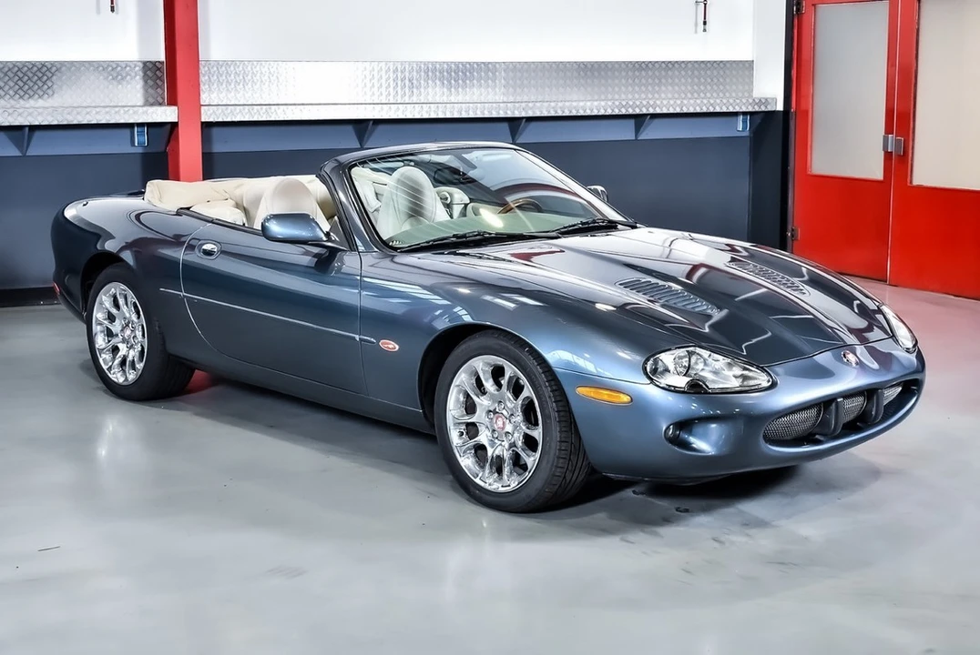 2000 Jaguar X100 XKR - Image 6 of 30