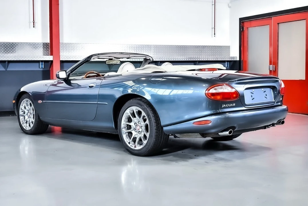 2000 Jaguar X100 XKR - Image 16 of 30