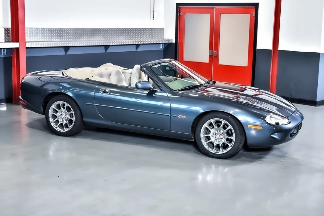 2000 Jaguar X100 XKR - Image 7 of 30