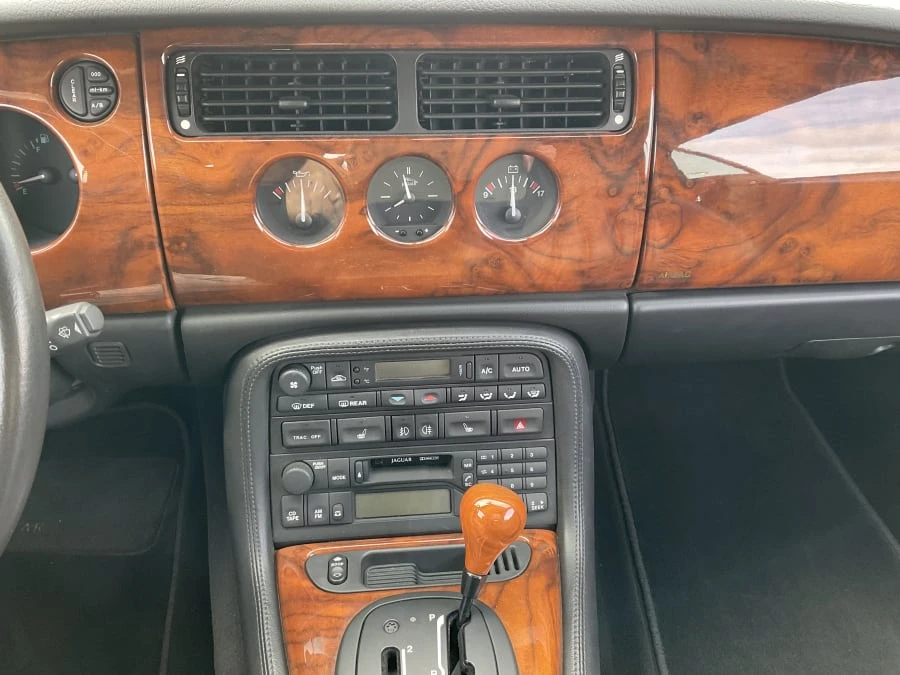 2000 Jaguar X100 XKR - Image 13 of 17