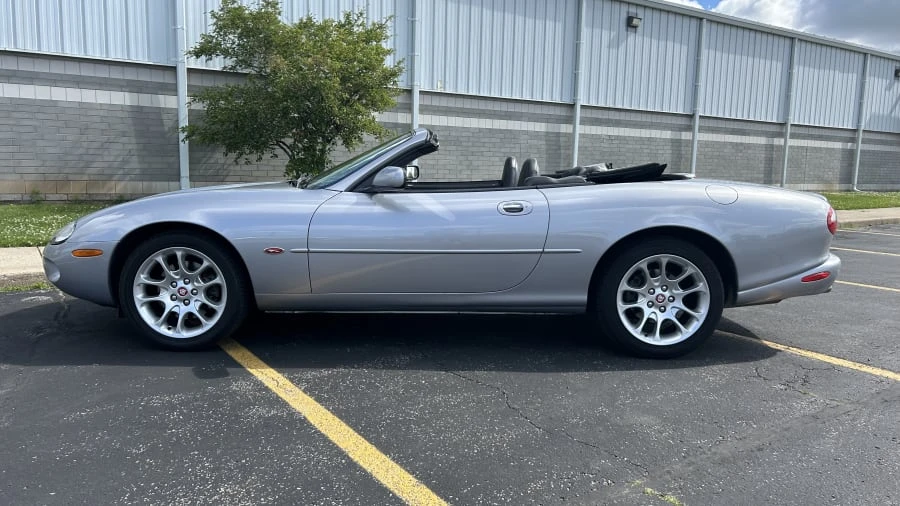 2000 Jaguar X100 XKR - Image 2 of 12