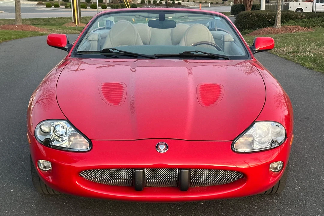 2000 Jaguar X100 XKR - Image 2 of 31