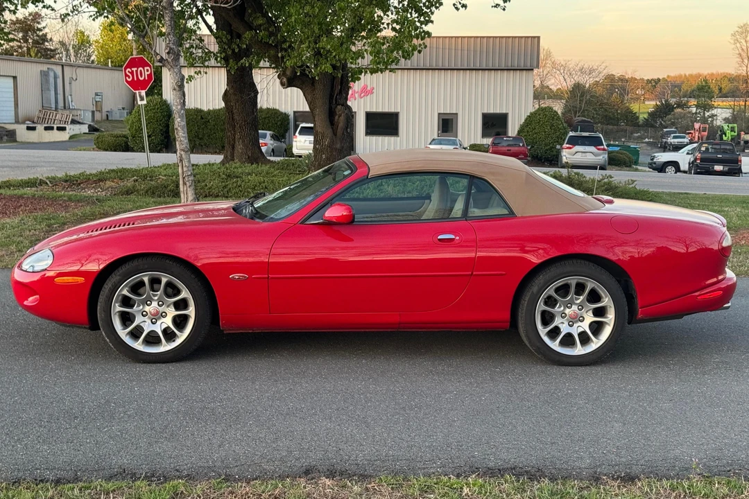 2000 Jaguar X100 XKR - Image 3 of 31