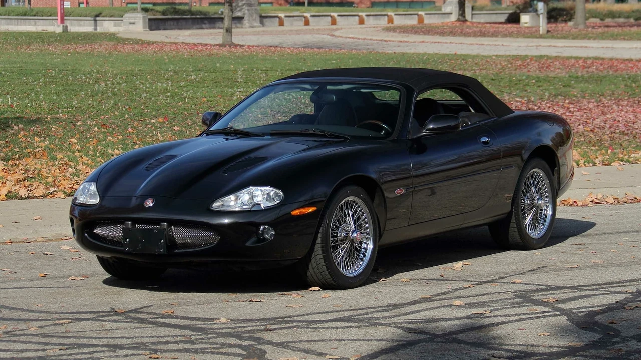 2000 Jaguar X100 XKR - Image 19 of 28
