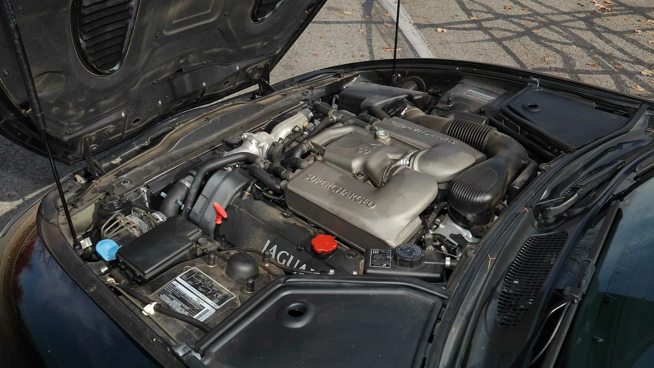 2000 Jaguar X100 XKR - Image 6 of 28
