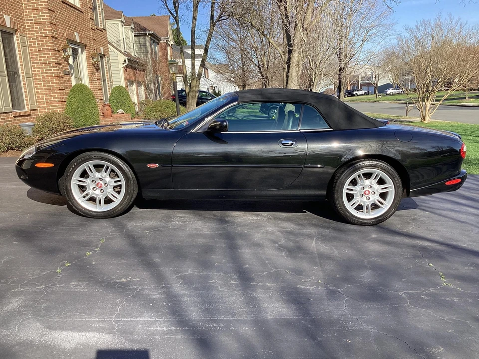 2000 Jaguar X100 XKR - Image 9 of 31