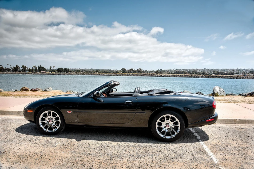 2000 Jaguar X100 XKR - Image 15 of 31