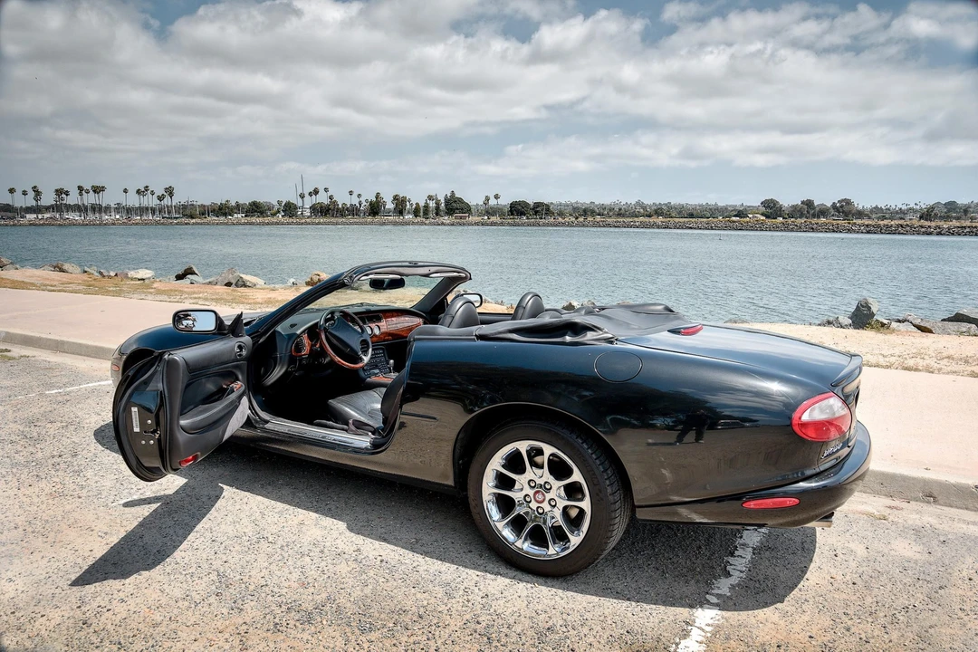 2000 Jaguar X100 XKR - Image 11 of 31