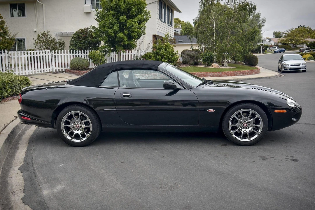 2000 Jaguar X100 XKR - Image 17 of 31