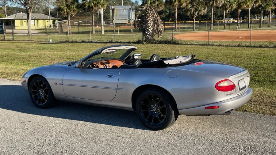 2000 Jaguar X100 XKR - Image 16 of 17