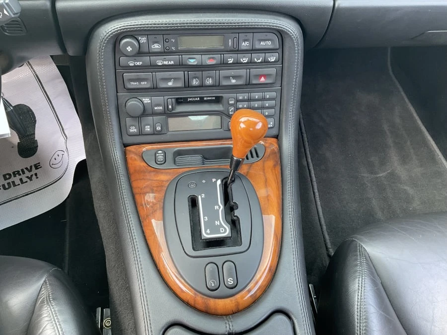 2000 Jaguar X100 XKR - Image 15 of 17