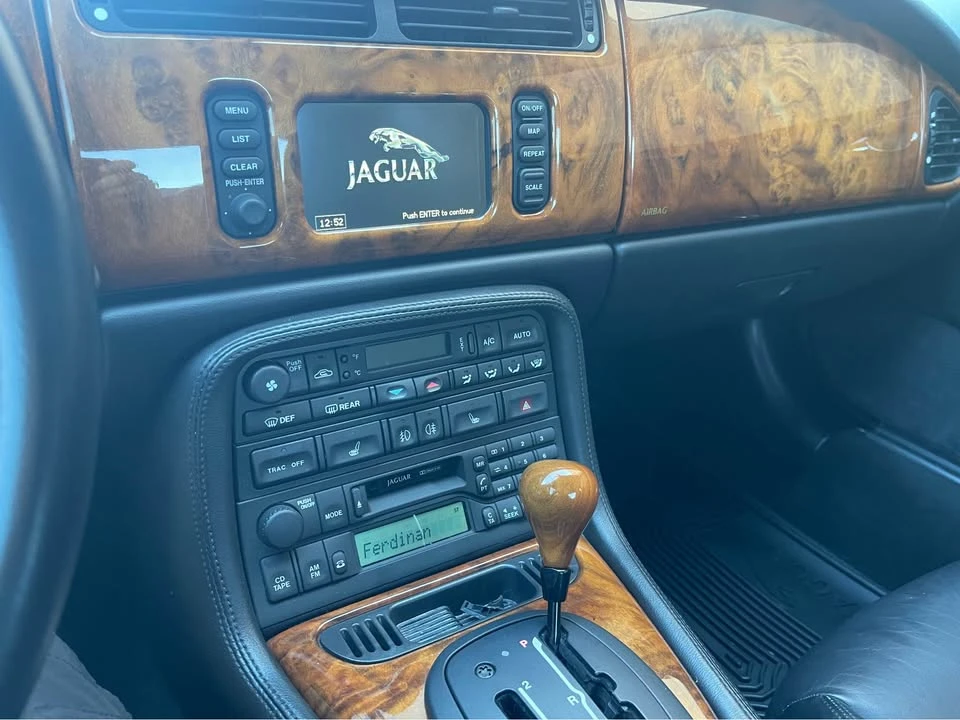2000 Jaguar X100 XKR - Image 14 of 18