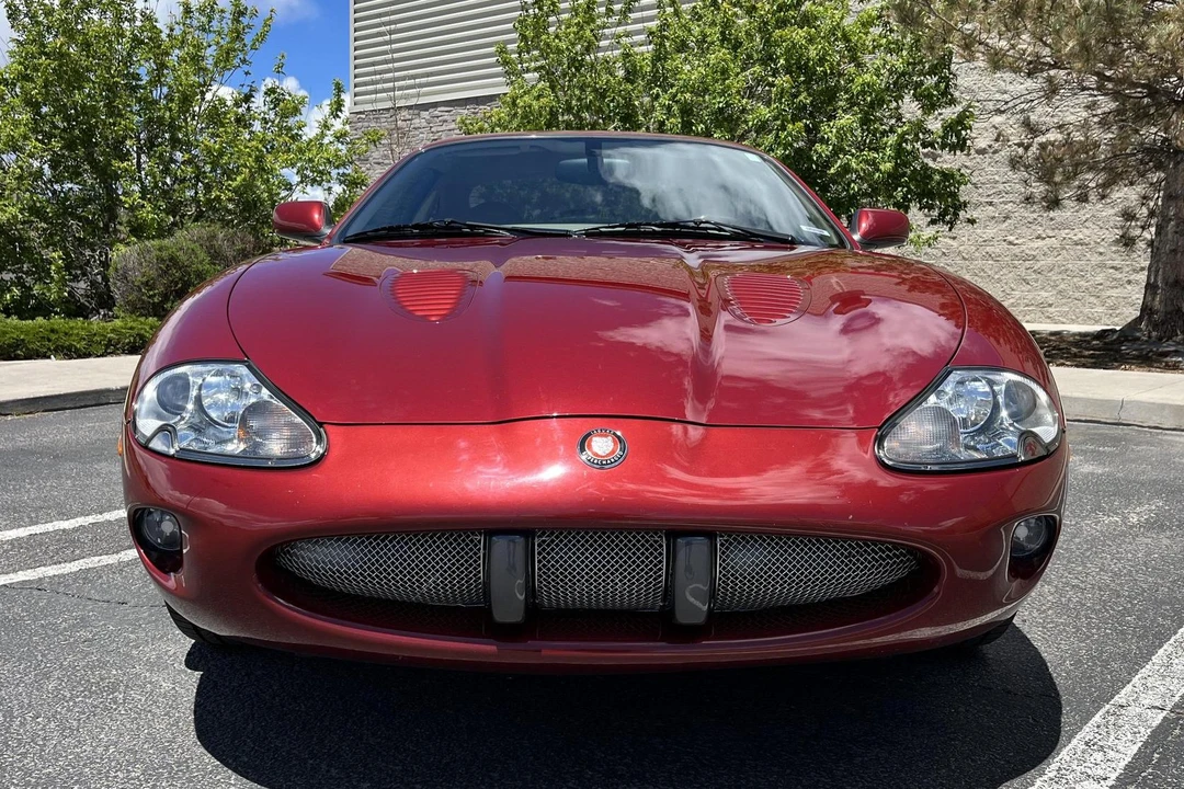 2000 Jaguar X100 XKR - Image 3 of 31