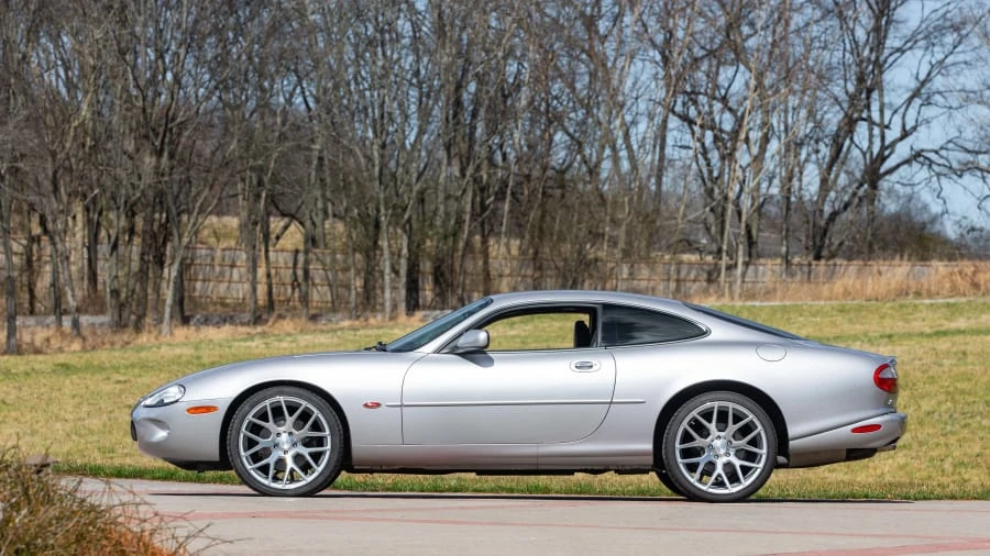 2000 Jaguar X100 XKR - Image 2 of 17